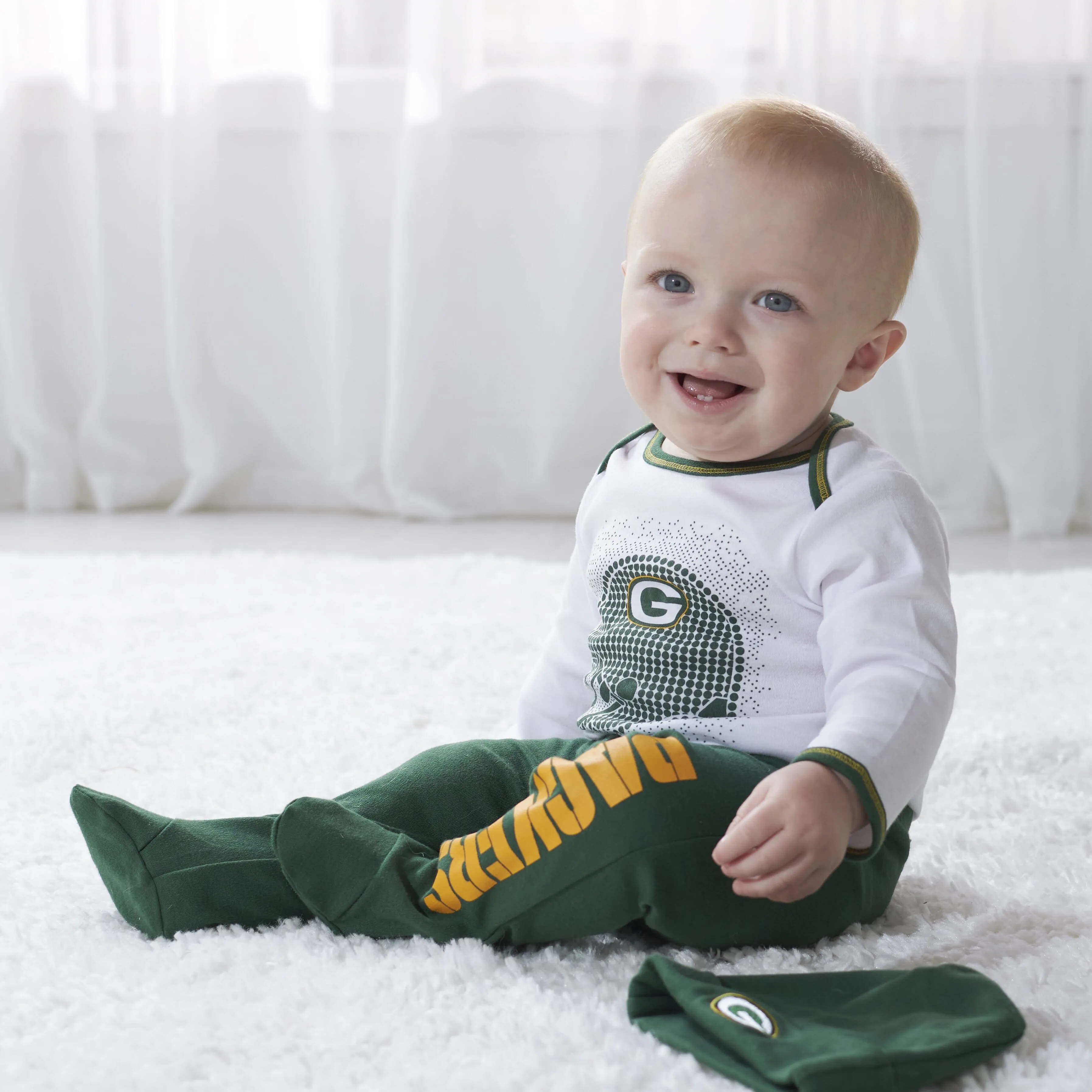 3-Piece Baby Boys Green Bay Packers Bodysuit, Footed Pant, and Cap Set