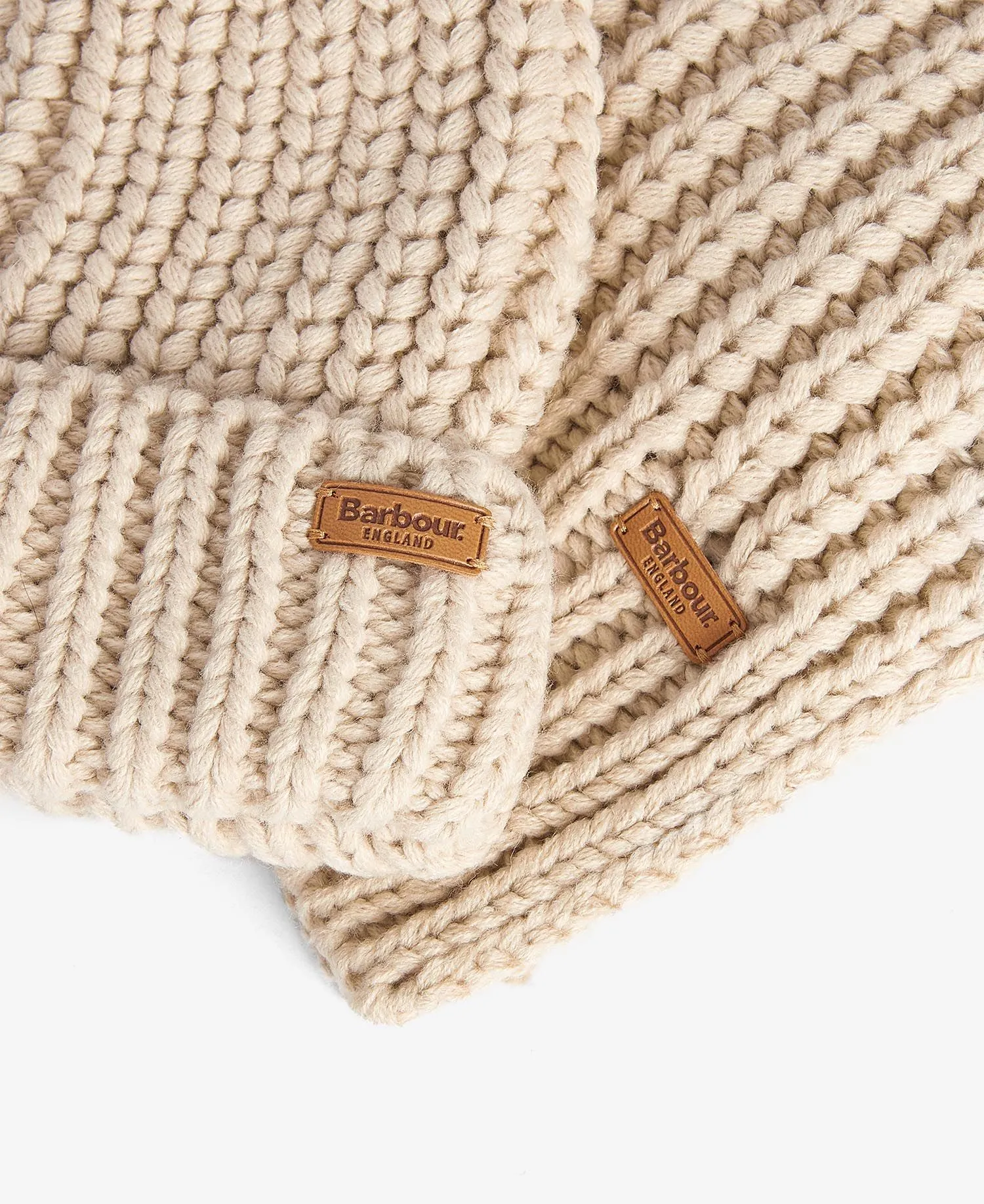 Barbour Saltburn Beanie and Scarf Set Pearl