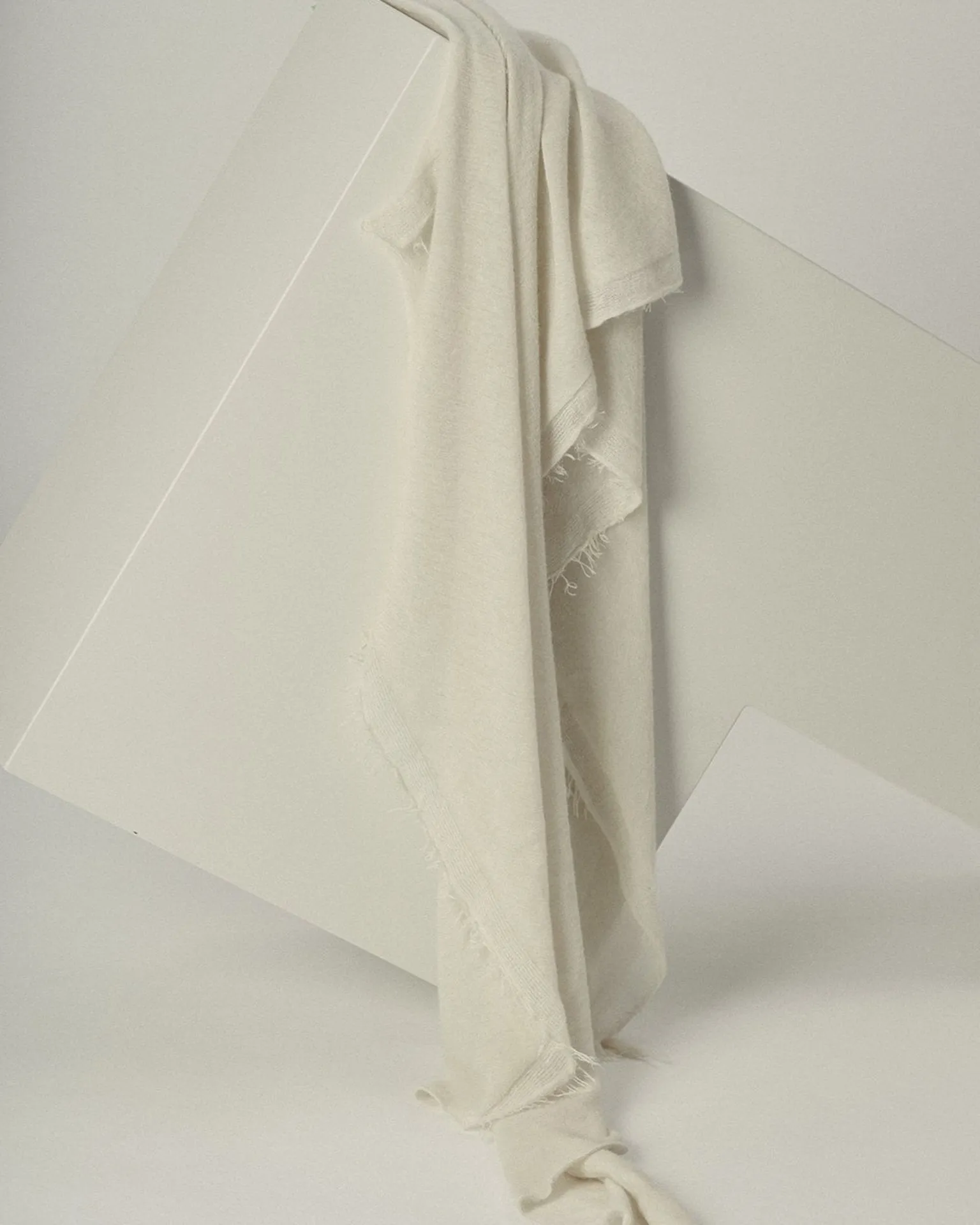 Love Cashmere Scarf in Milk