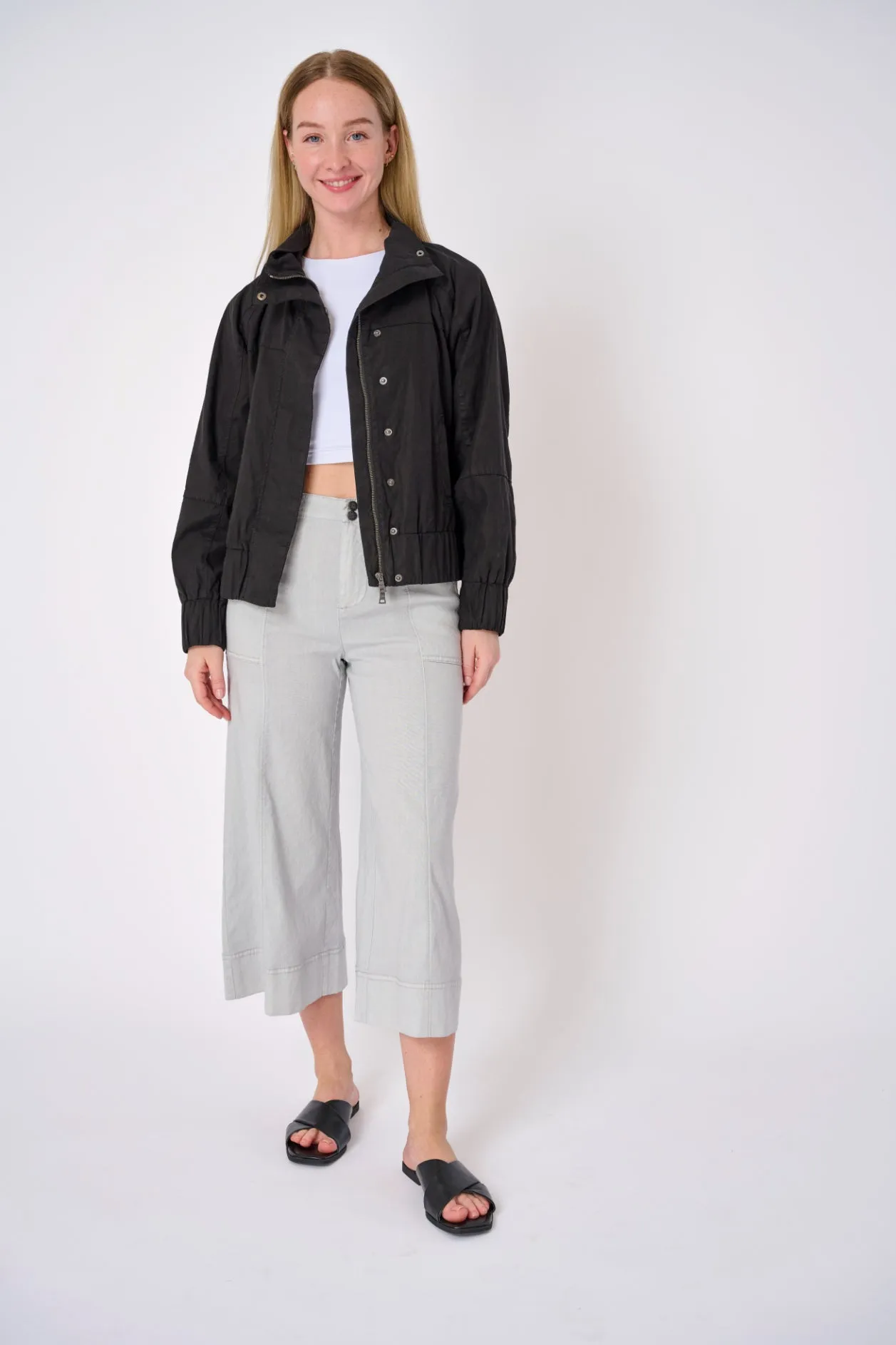 Tulum Stretch Linen Bomber Jacket